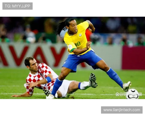 足球球星财富揭秘：究竟他们的收入和奢华生活有多惊人